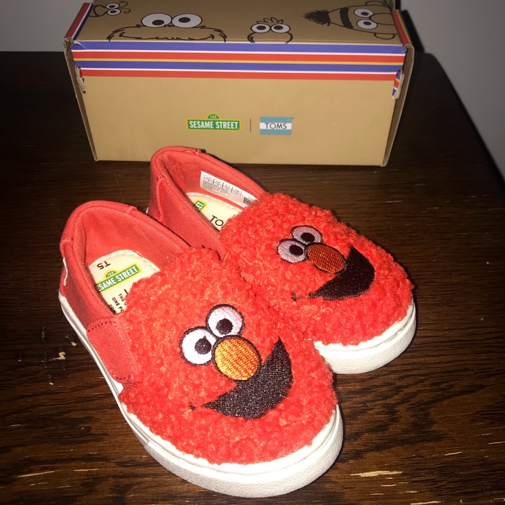 Limited Edition Elmo Toms